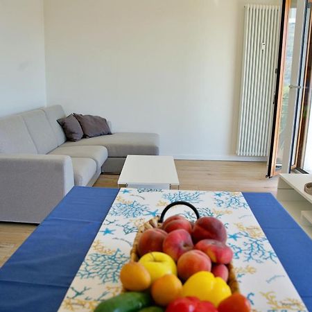 The Blue - Lake / City View Modern Apt Near Villa Olmo Como Exterior photo