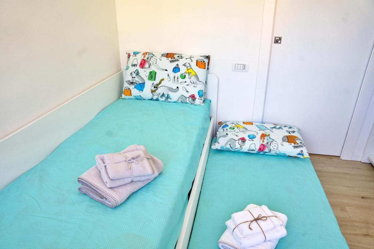 The Blue - Lake / City View Modern Apt Near Villa Olmo Como Exterior photo